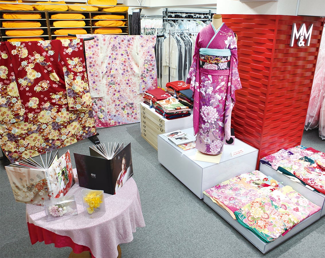 薬師スタジオ衣裳室